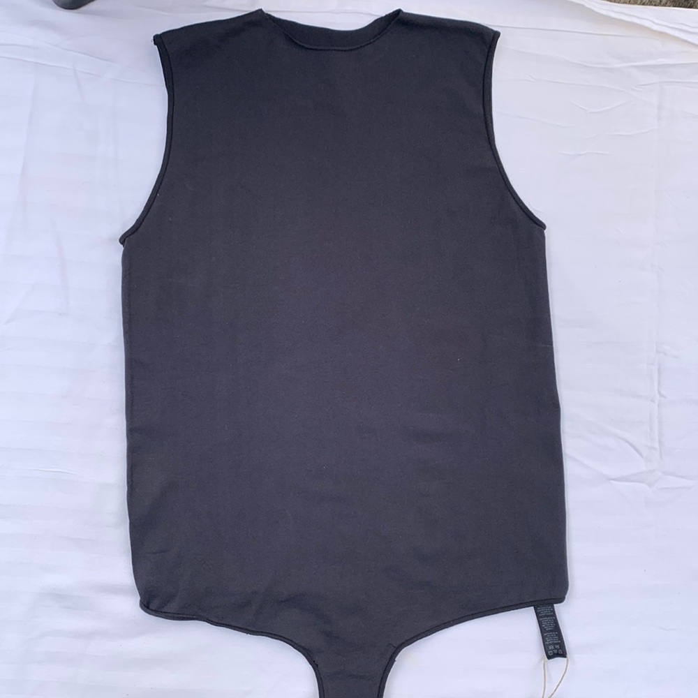 SKIMS bodysuit NWT